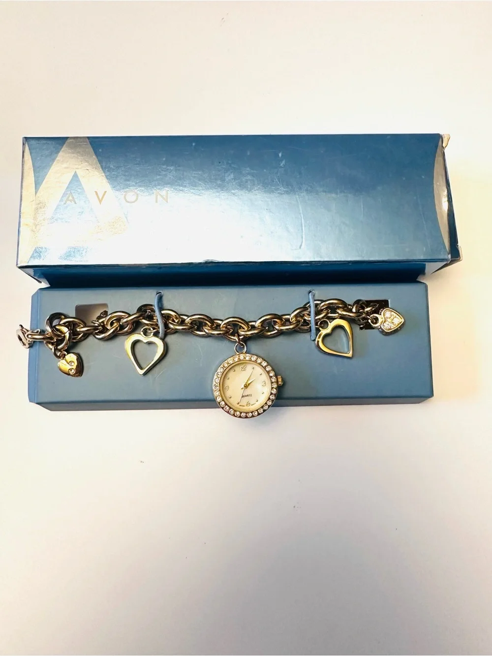 Vintage 2005 Y2K Charming Heart AVON Bracelet Watch NEW in BOX